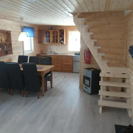 Villmarksgard, Ved Vannet Hattfjelldal