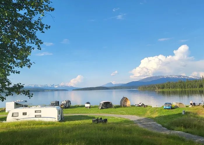 Villmarksgard, Ved Vannet *